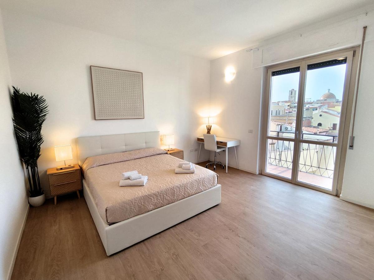 Attico Vespucci Luxury Penthouse Apartment Olbia Exterior photo