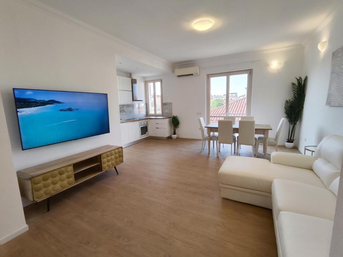 Attico Vespucci Luxury Penthouse Apartment Olbia Exterior photo